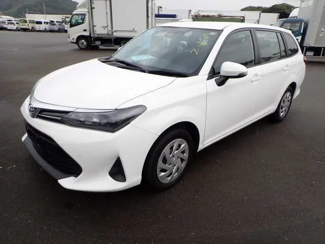 Toyota Corolla Fielder NRE161G 2022